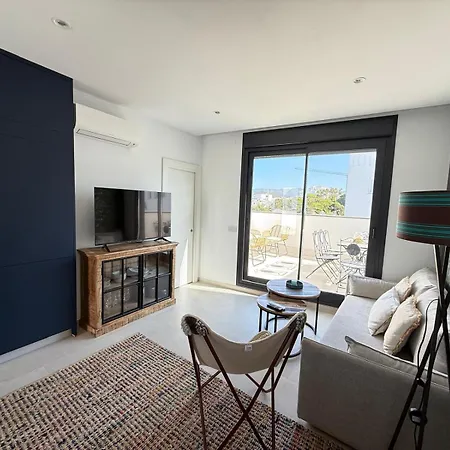 Iceberg 51 Apartment *